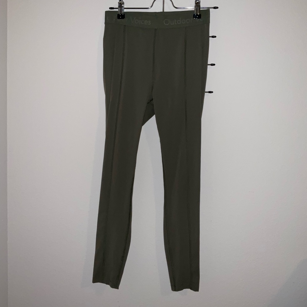 OUTDOOR VOICES SuperForm™ Bloom 7/8 Legging size SMALL - Picture 2 of 6